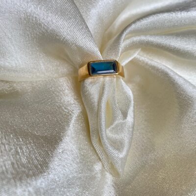 ANILLO DE ORO LONDON BLUE