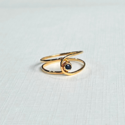 Anillo Conexión en Oro 14K y18K con diseño abierto y circonio redondo engastado en bisel
