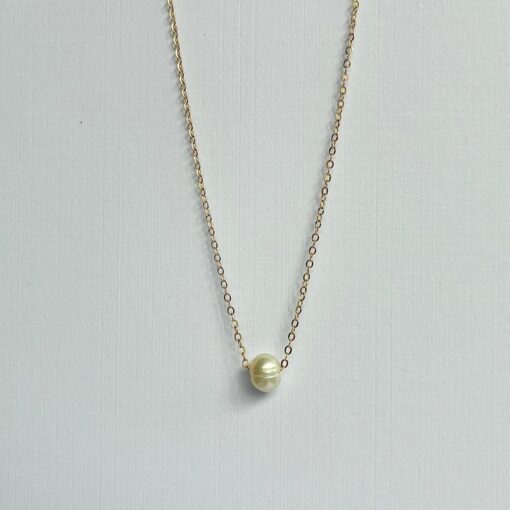 Collar Perla en Oro 18K con perla natural de 5 mm en cadena de 45 cm