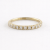 9 Medio cintillo de circonios en oro 14K y 18K con engaste de uñas