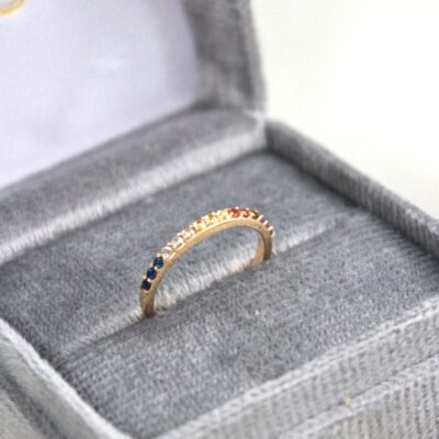 Medio Cintillo de Zafiros de Colores en Oro 14K